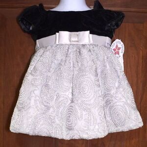 Little Girls  Formal Dress  6-12 M Black Silver Short Sleeve Party Holiday Gown